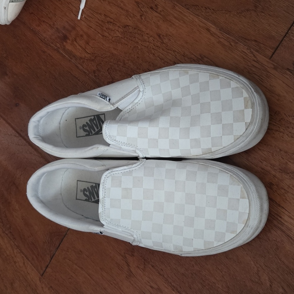 Vans Mens White Checkered Slip-On Sneakers